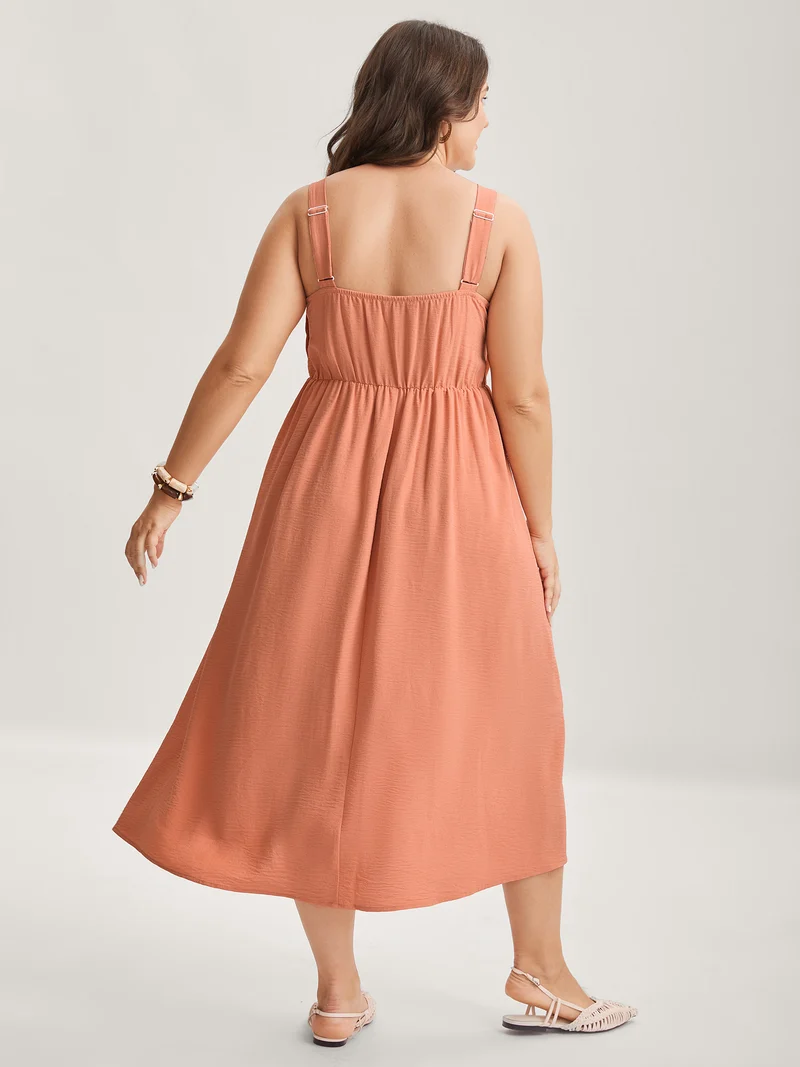 Adjustable Straps Pleated Pockets Midi Dress