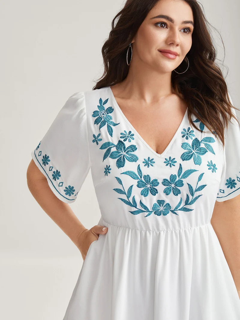 Floral Embroidery Pockets Midi Dress