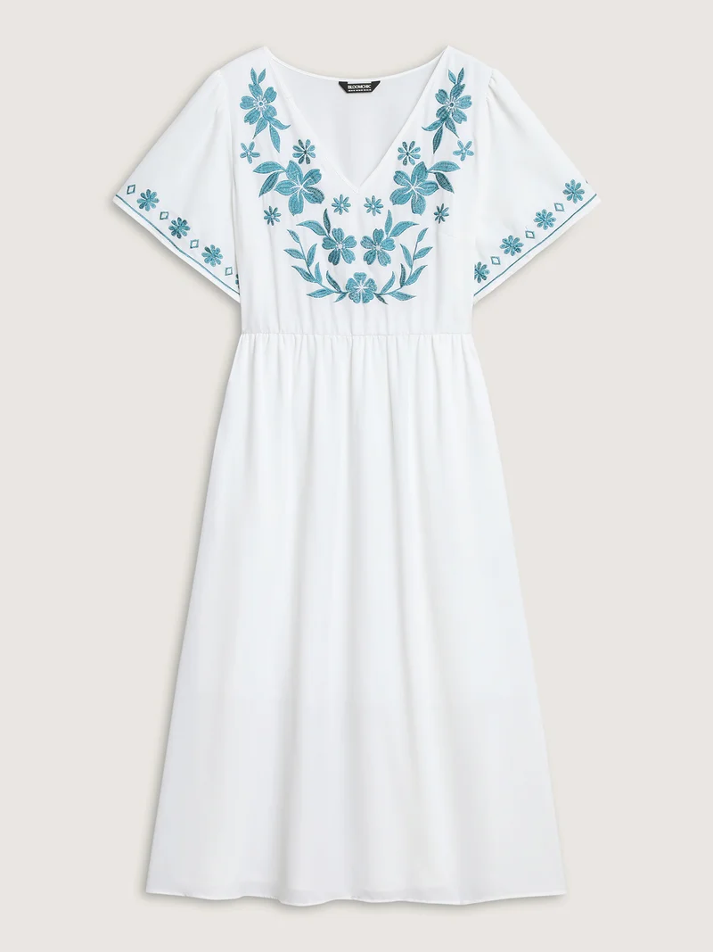 Floral Embroidery Pockets Midi Dress