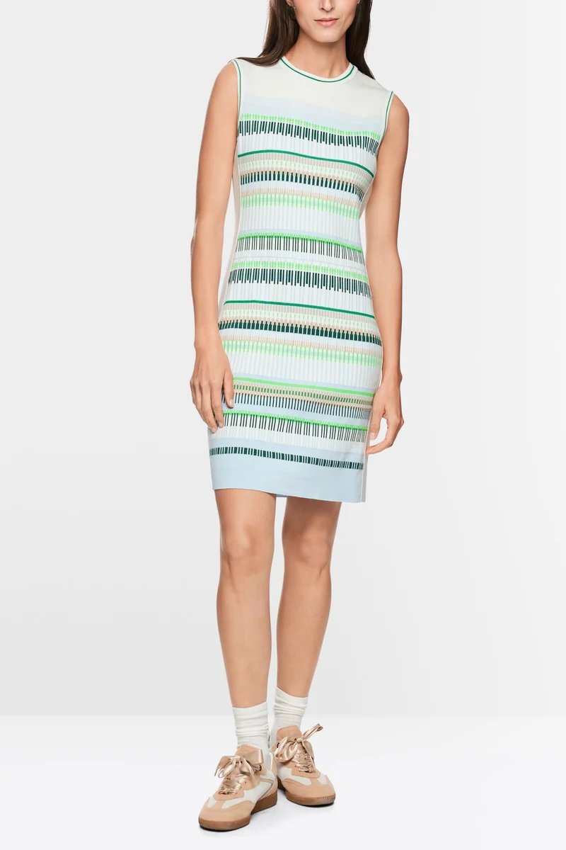 Robe courte tricotée