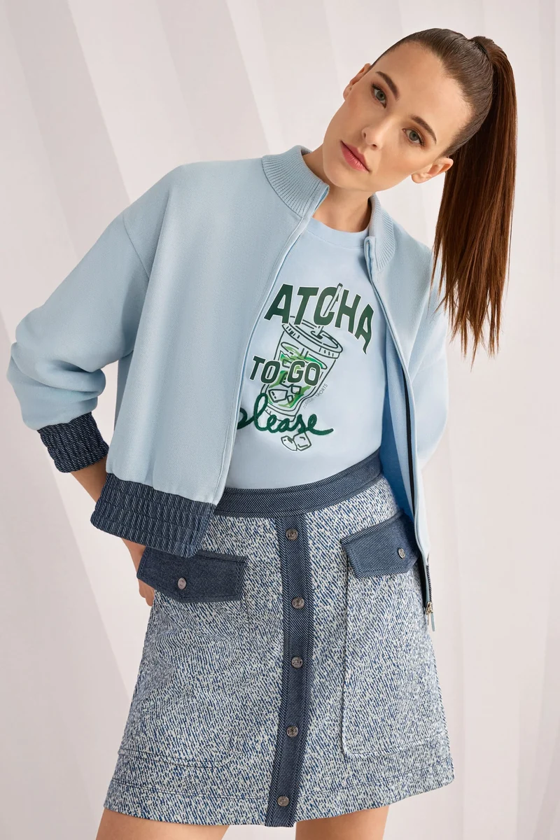 Jupe courte en viscose extensible
