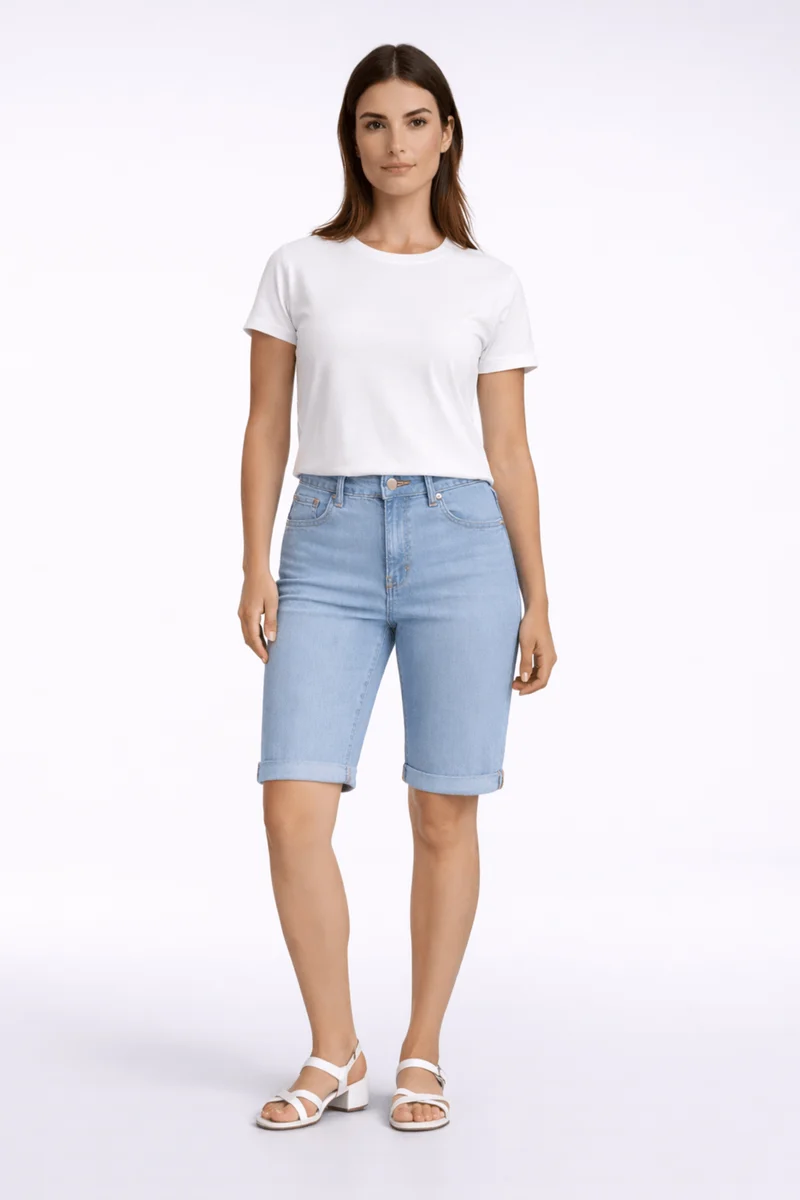 Short en denim à coupe droite
