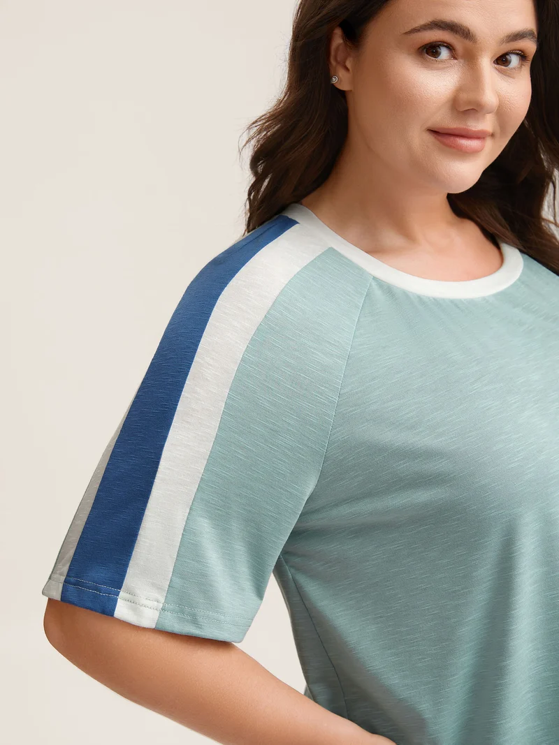 Color Block Shoulder Flowy T-Shirt