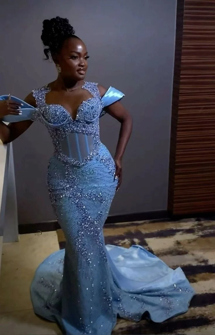 Robe de soirée longue sirène bleue à strass scintillants