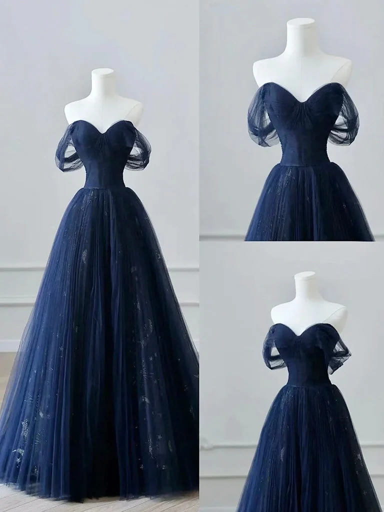 Robe de bal longue bleu foncé en tulle et dentelle, épaules dénudées, coupe trapèze