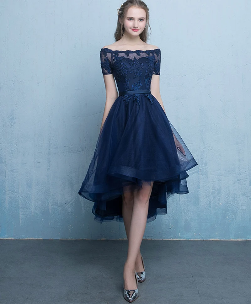 Robe de soirée courte bleu foncé en tulle et dentelle
