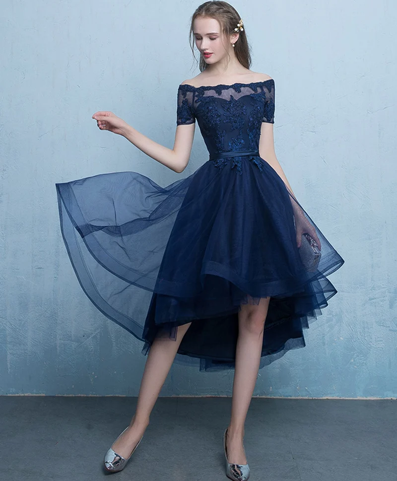 Robe de soirée courte bleu foncé en tulle et dentelle