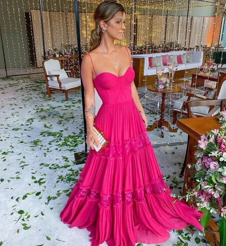 Superbes robes de bal en tulle rose