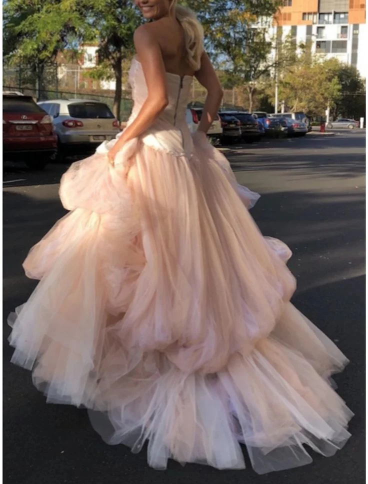 Superbe robe de bal longue en tulle rose clair