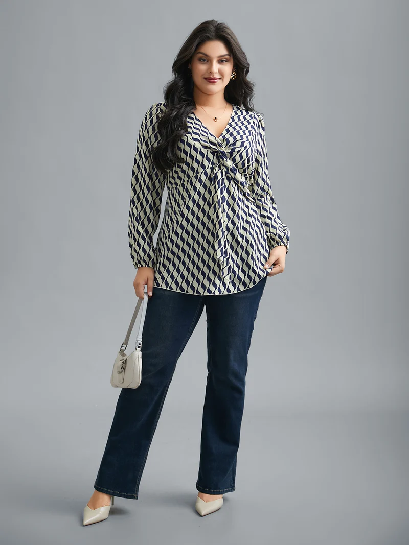 Geometric Print Twist Front Blouse