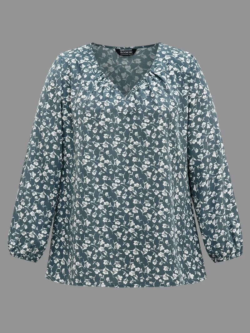 V-Neck Floral Pleated Blouse