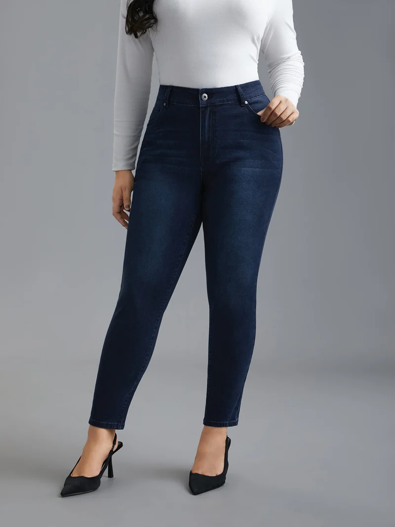 Booty-Lifting Skinny Fit Mid-Rise Jeans