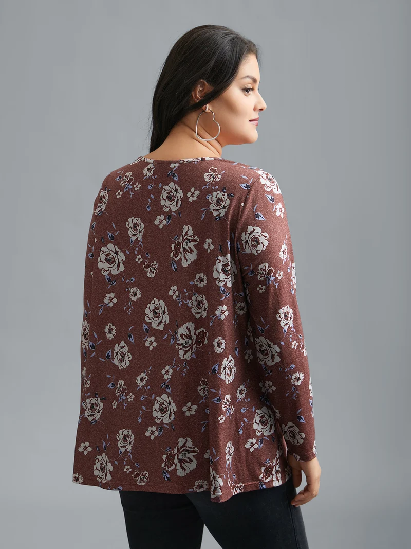 Notched Collar Floral Crisscross T-Shirt