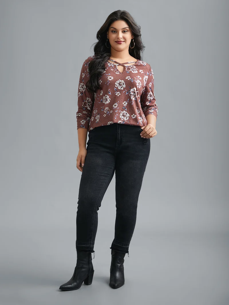 Notched Collar Floral Crisscross T-Shirt