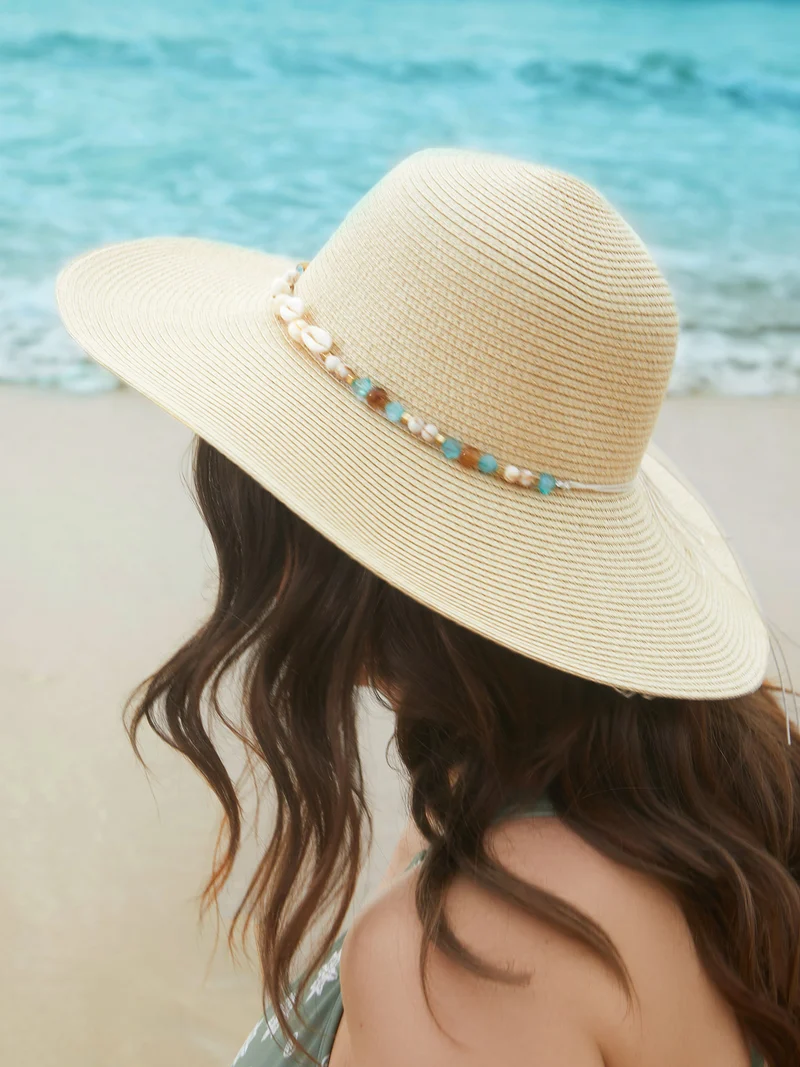 Curved Brim Seashell Vacation Hat