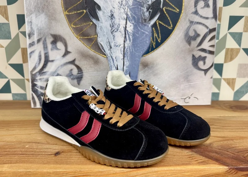 Baskets Lisa Love noir