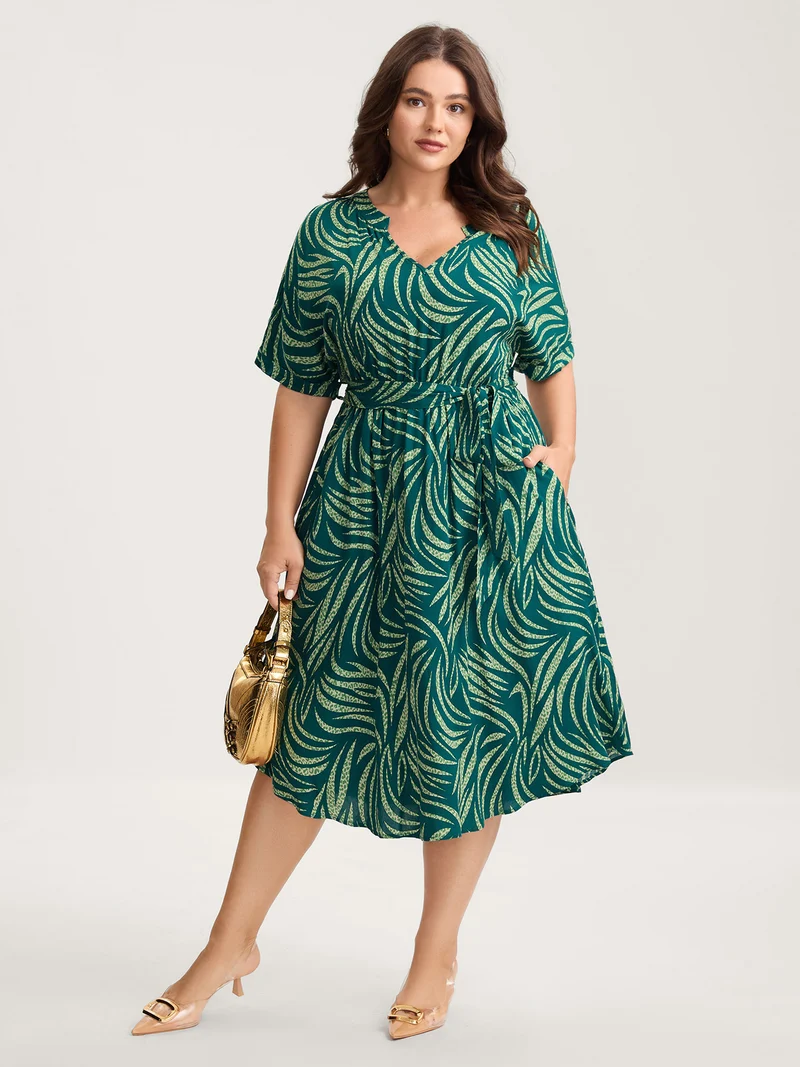 Grassy Print Curvy Hem Pockets Midi Dress