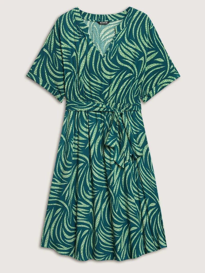 Grassy Print Curvy Hem Pockets Midi Dress