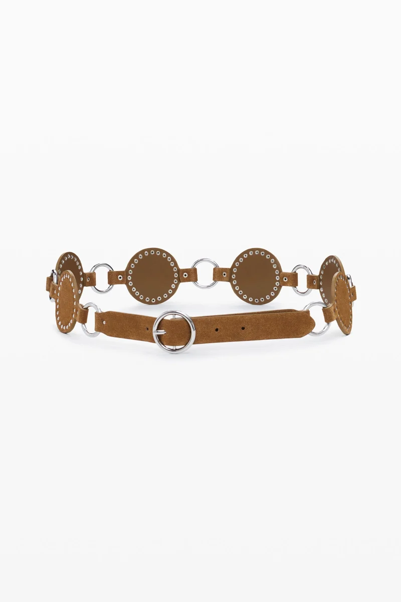 Ceinture en cuir à pastilles et anneaux métalliques