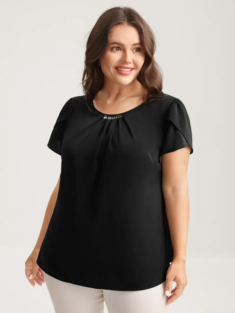 Metallic Detail Pleated Solid Blouse