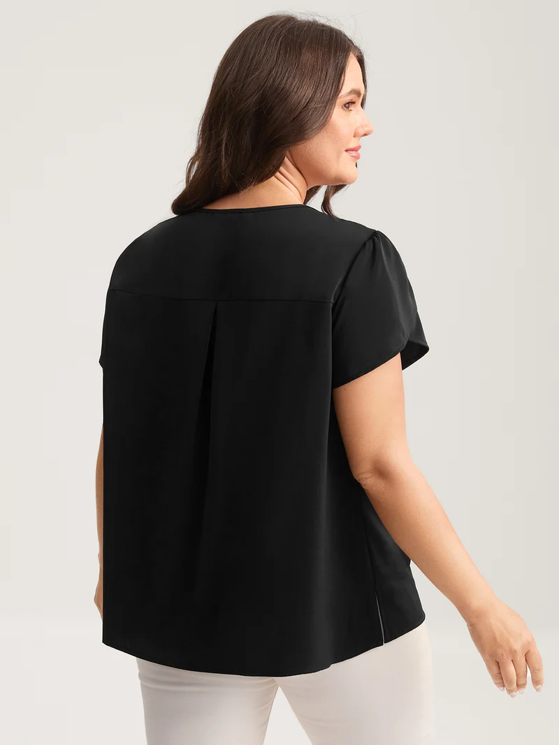 Metallic Detail Pleated Solid Blouse