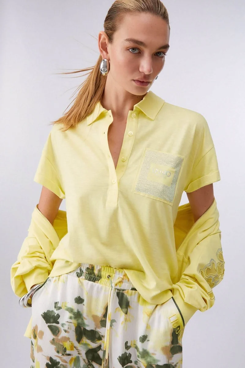 Polo à manches courtes avec poche décorative
