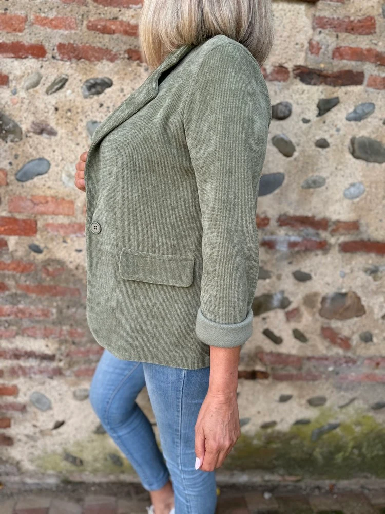 Veste tailleur en velours Sandra tilleul