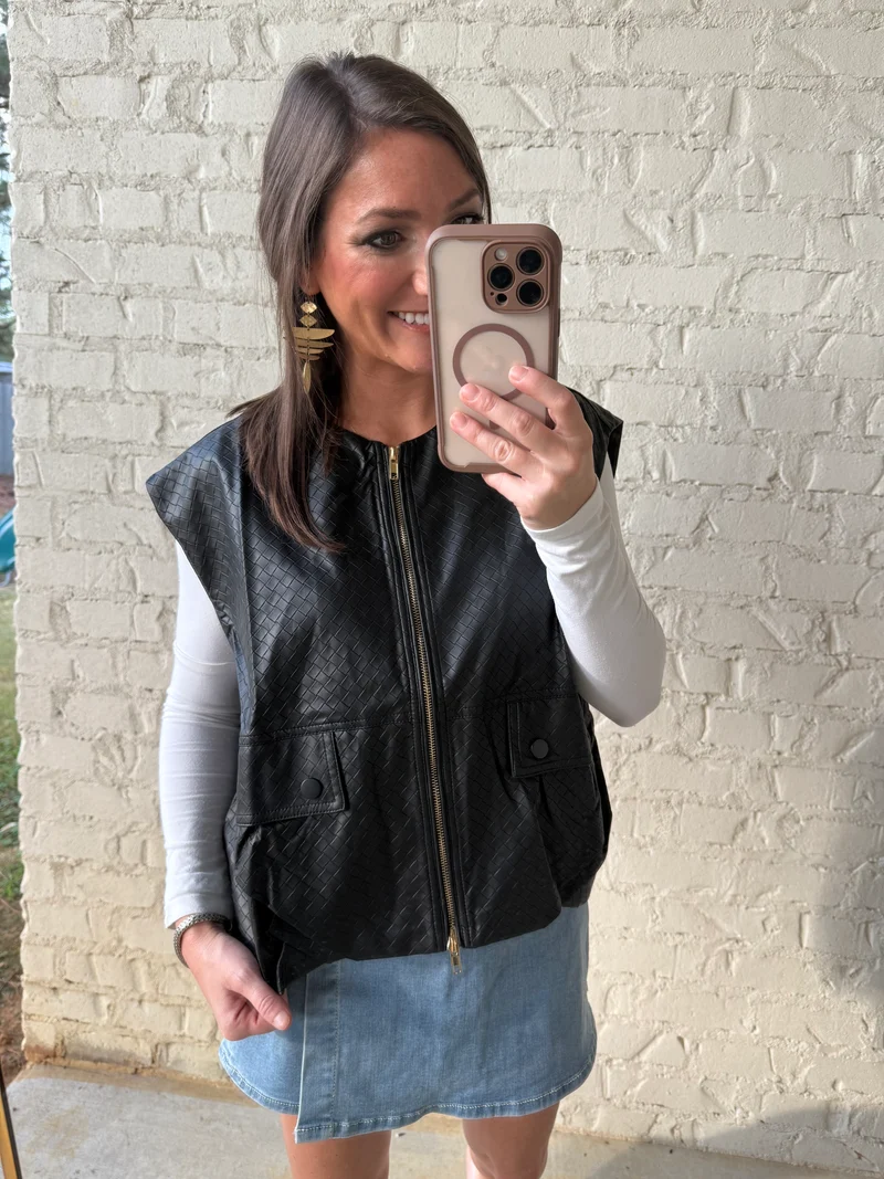OVERSIZED VEST - LEATHER BLACK