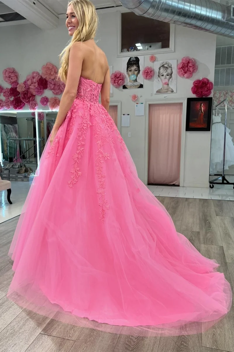 Robe de bal longue transparente sans bretelles avec appliques bleu aqua