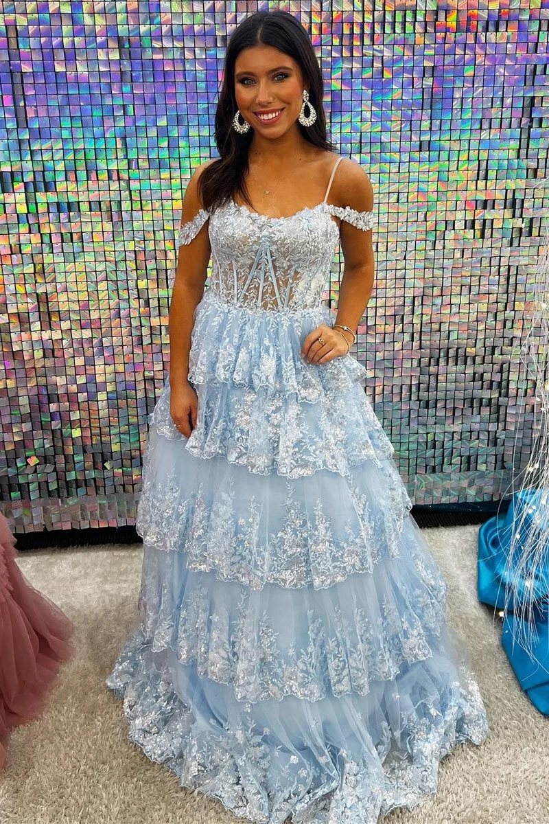 Robe de bal longue à volants et épaules dénudées en dentelle et tulle à paillettes