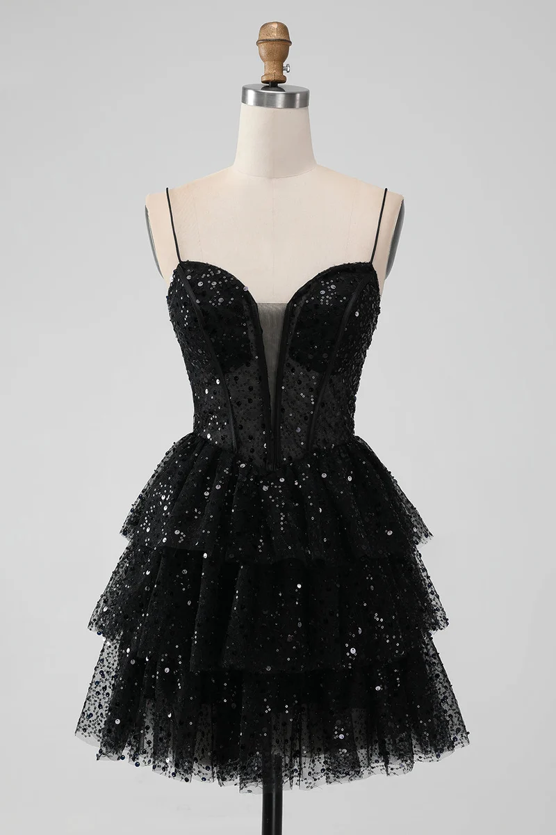 Robe de soirée courte à volants et à volants en tulle noir