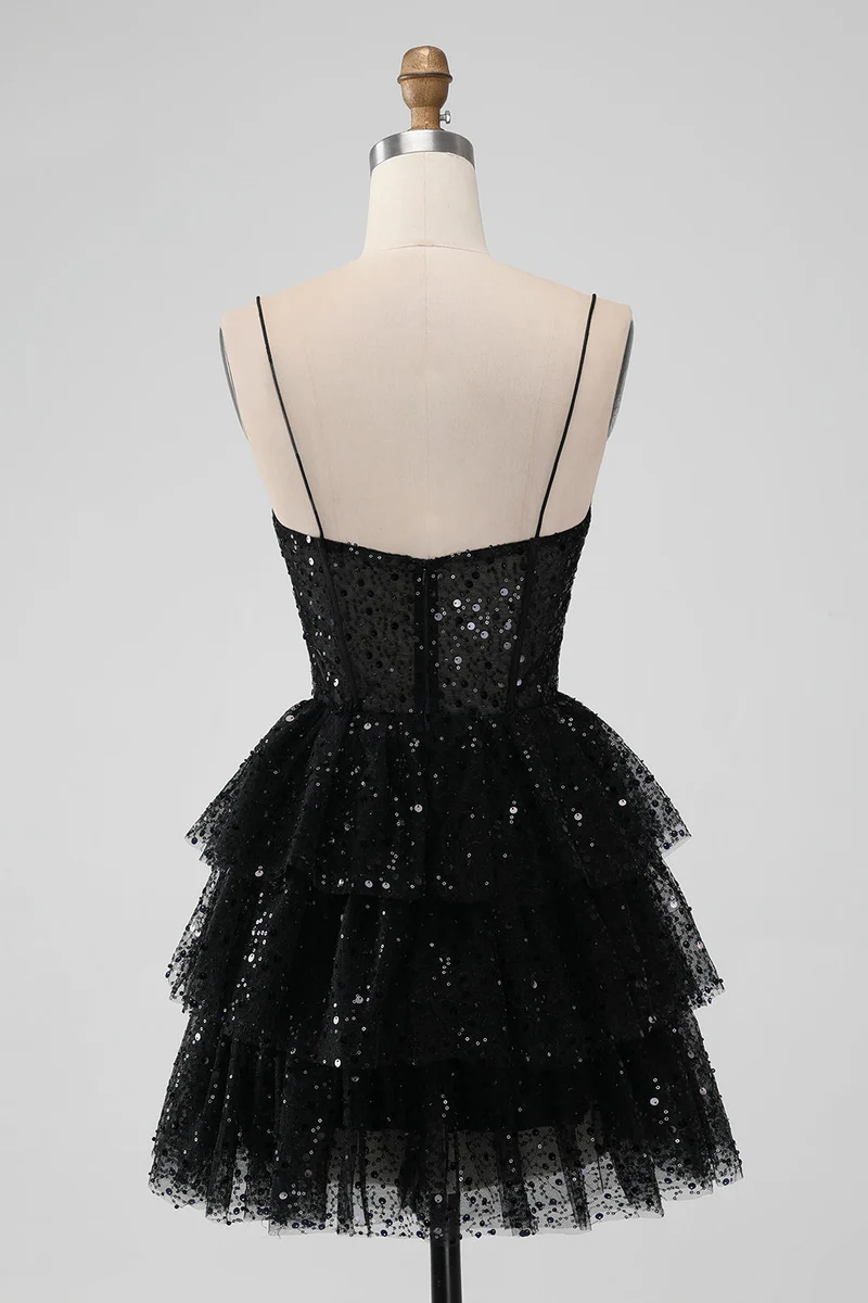 Robe de soirée courte à volants et à volants en tulle noir