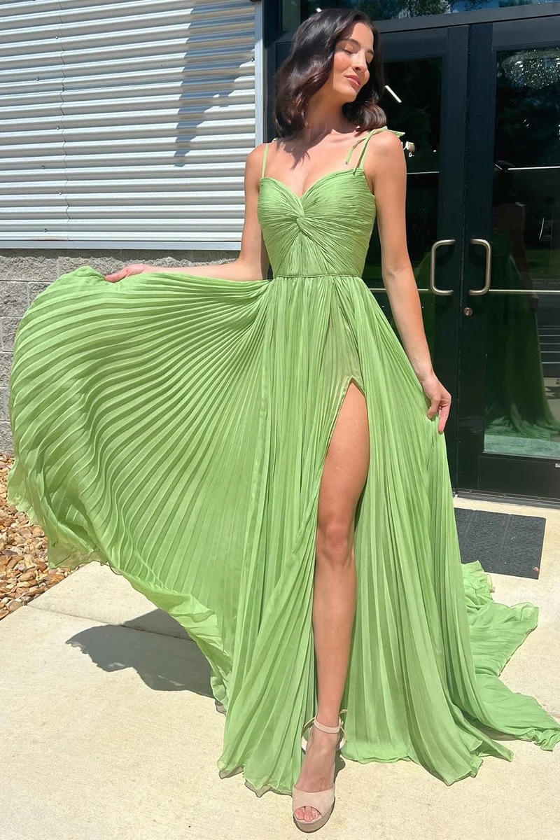Robe de bal plissée torsadée vert kiwi avec fente
