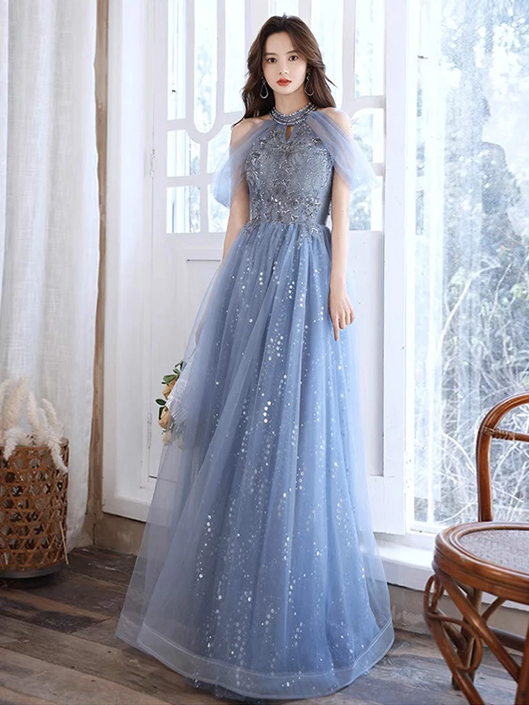 Robe de soirée bleu poussiéreux à col licou et épaules dénudées en dentelle