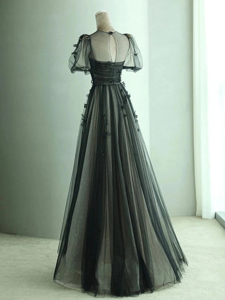 Robe de bal trapèze en tulle noir fluide avec manches courtes à bulles