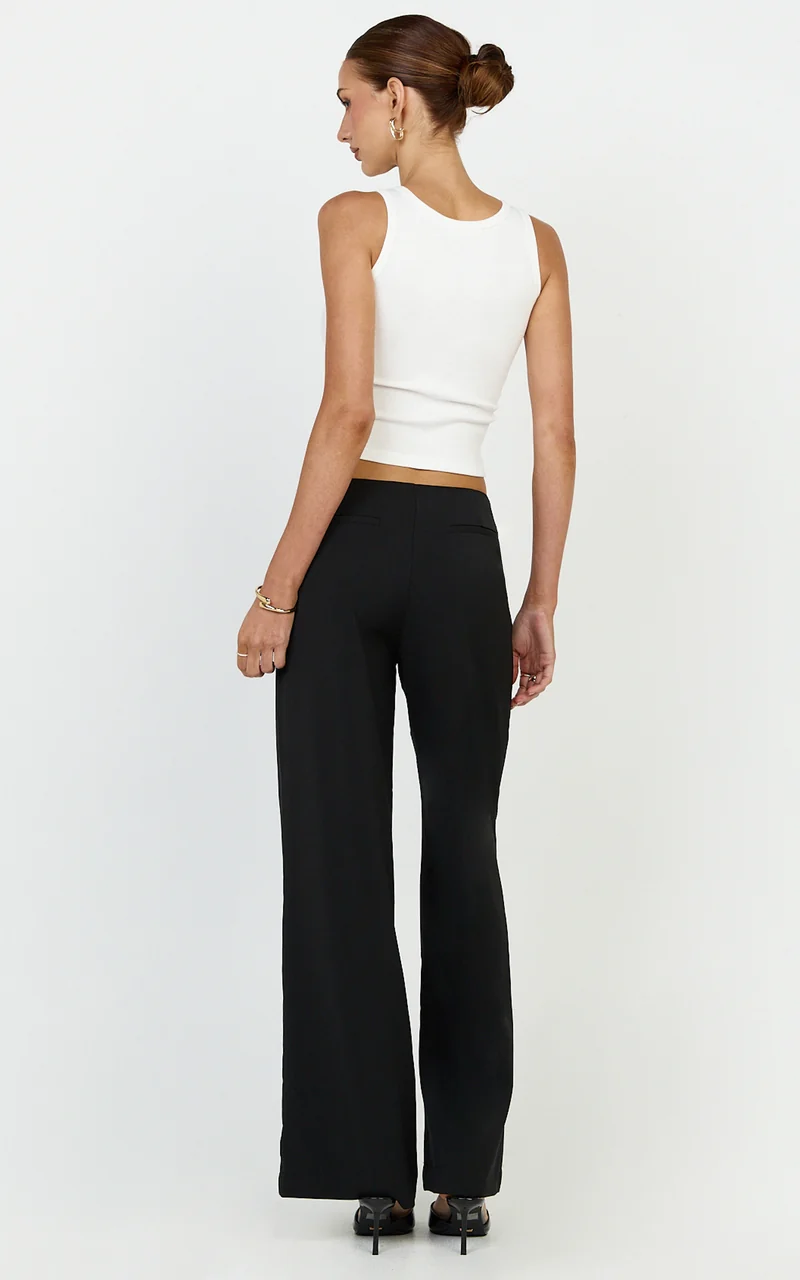 Elani Top - Scoop Neck Rib Tank Top in White