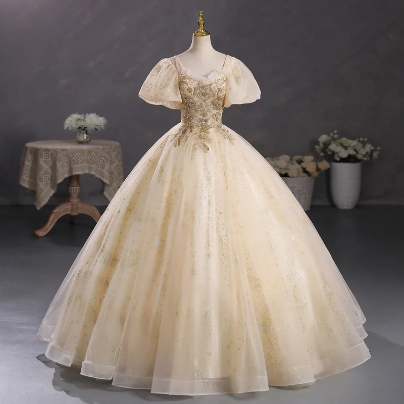 Robe de bal de mascarade dorée avec haut en dentelle scintillante, robe de Quinceanera