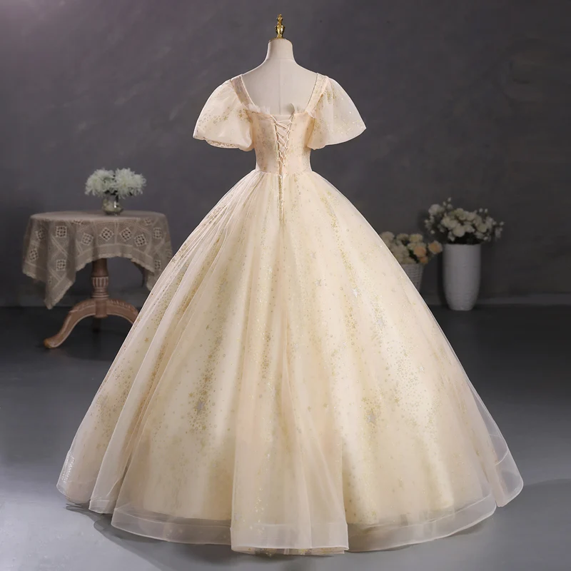 Robe de bal de mascarade dorée avec haut en dentelle scintillante, robe de Quinceanera
