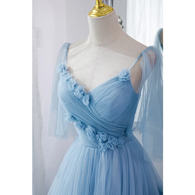 Robe de bal princesse en tulle à plusieurs niveaux bleu clair de conte de fées