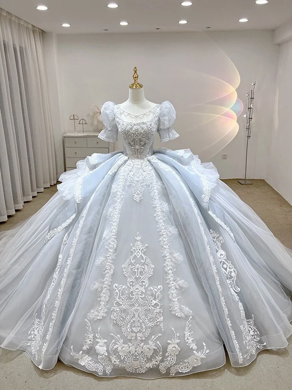 Robe de mariée victorienne traditionnelle de la cathédrale de princesse bleu pâle de luxe