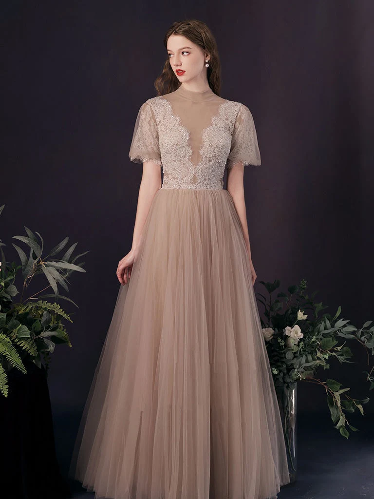 Robe de bal transparente modeste à manches courtes