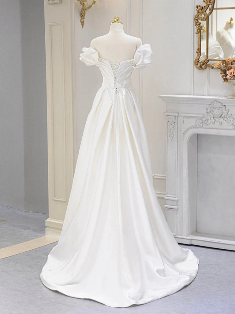 Robe de mariée trapèze en satin à épaules dénudées pour palais de justice