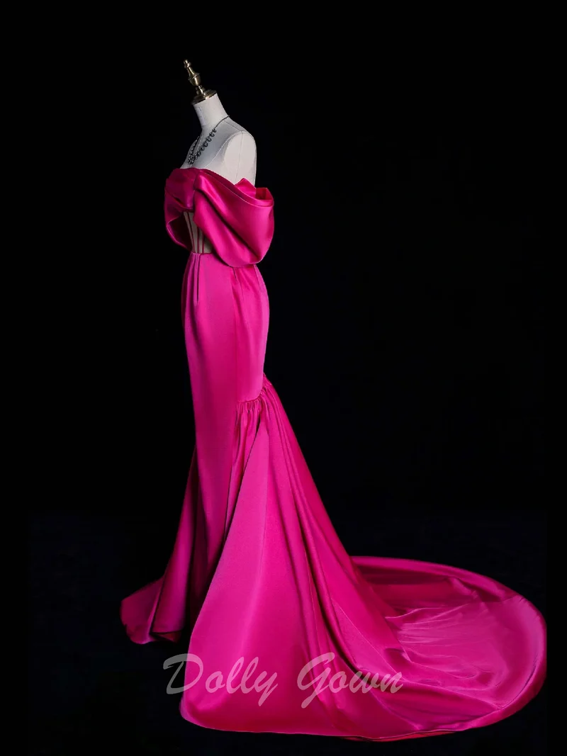 Robe de bal corset en satin rose vif à épaules dénudées