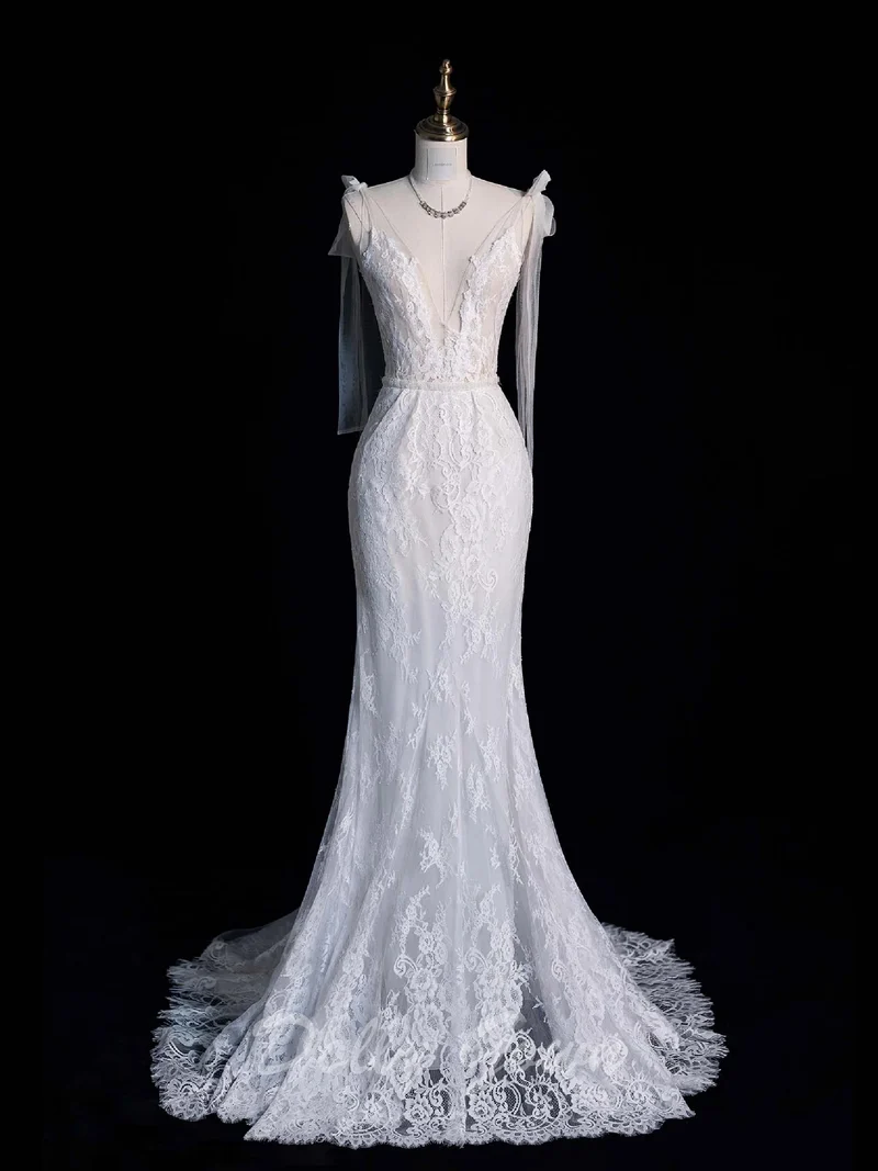 Robe de mariée illusion transparente en dentelle sirène à col en V