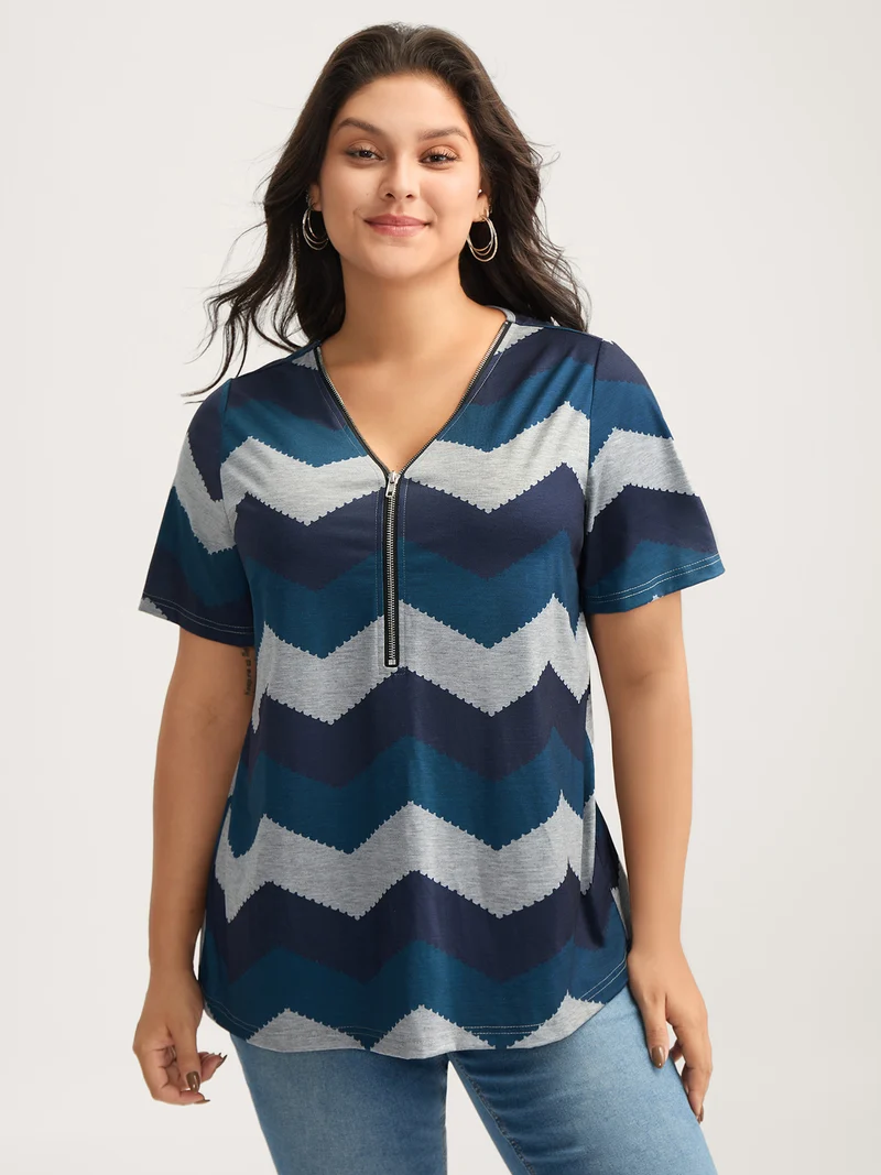Wavy Stripe Color Contrast Zipper T-Shirt