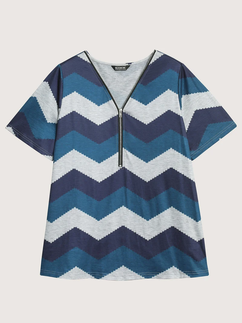 Wavy Stripe Color Contrast Zipper T-Shirt