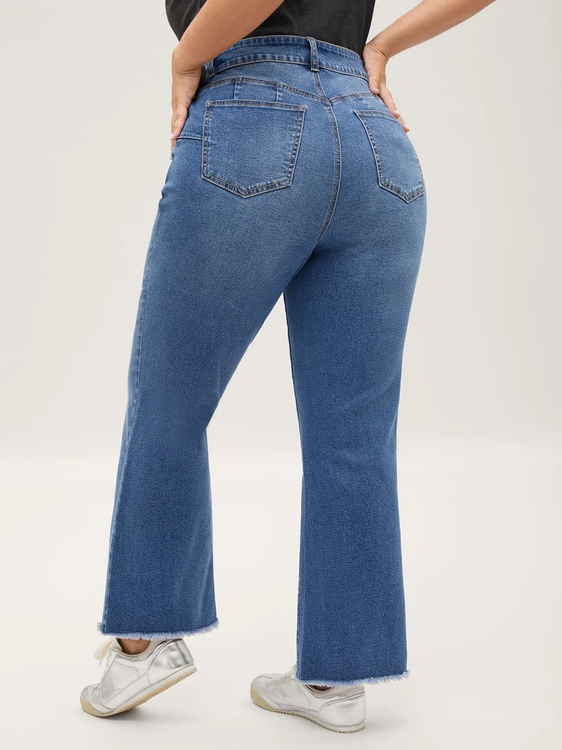 No-Gap Waist Sculpting Bootcut Jeans