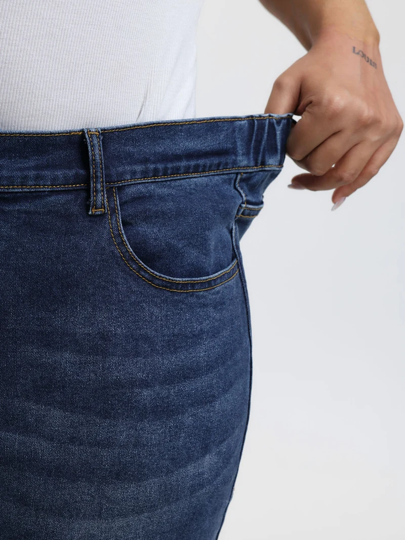 Stretchy Vintage Wash Roll Hem Jeans