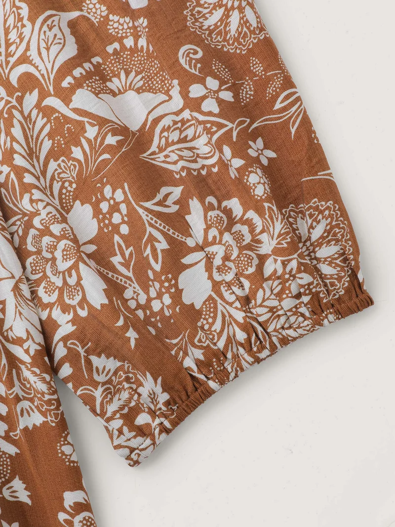 Floral Print Lace Neckline Pleated Blouse