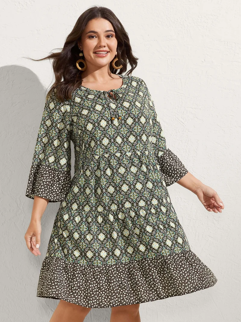 Geometric Print Flared Sleeve Tiered Midi Dress